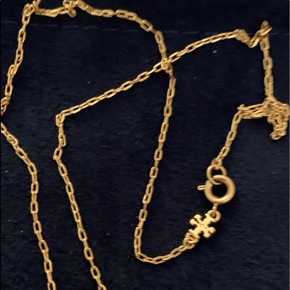 🆕 Tory Burch Sea Of Dreams Charm Pendant Necklace - Picture 7 of 15